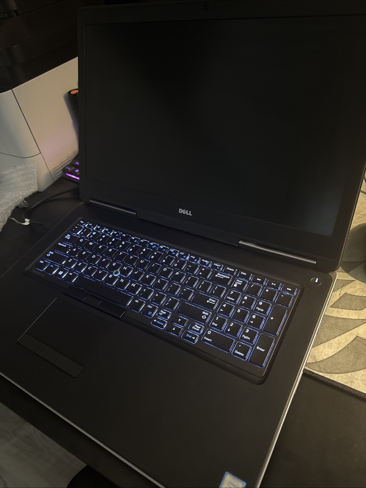 Dell Precision 7720 Intel Core i7-7th Generation gallery