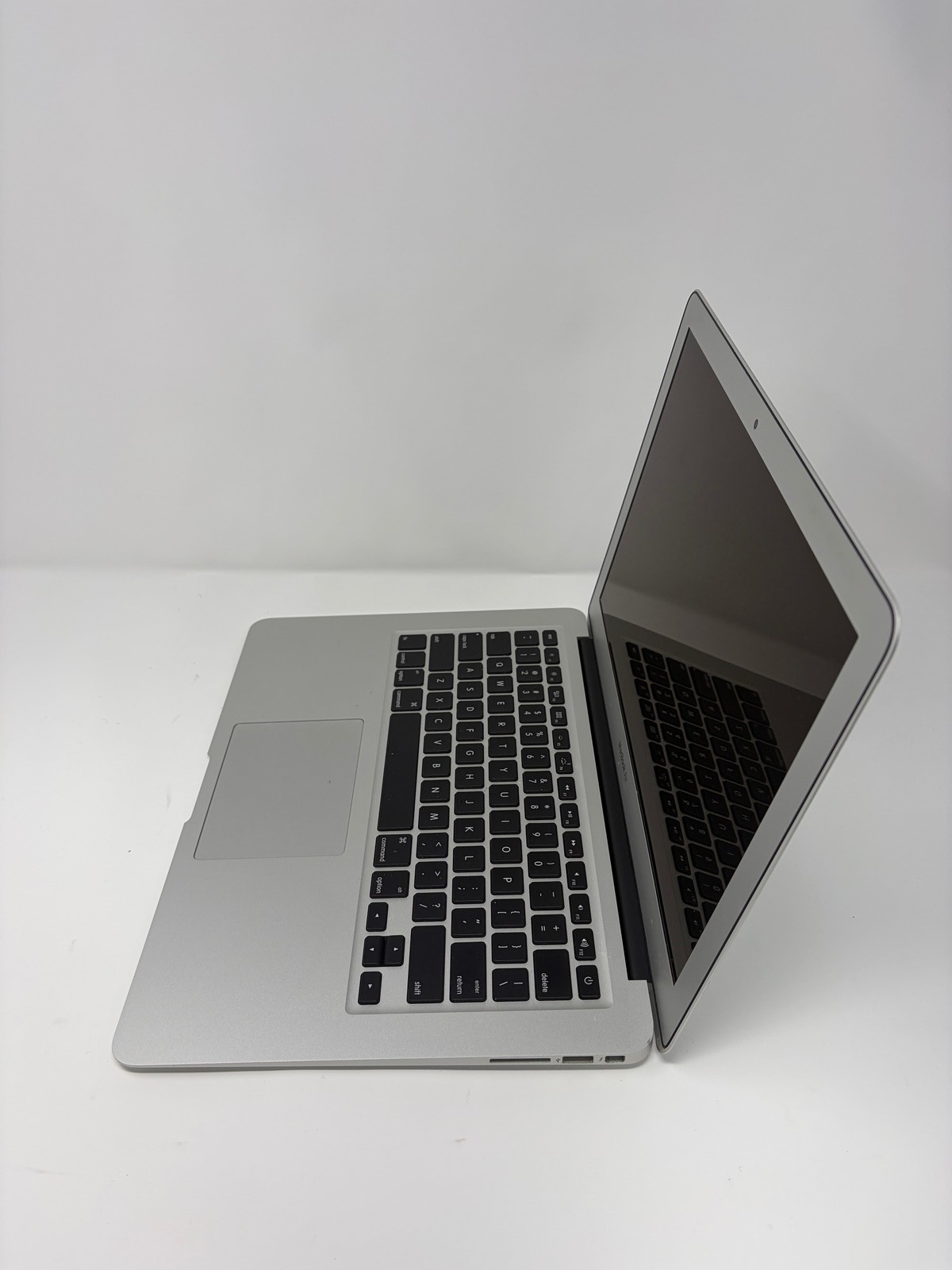 Apple MacBook Air i5-4250U 8GB RAM 256 GB SSD Mid 2013 gallery
