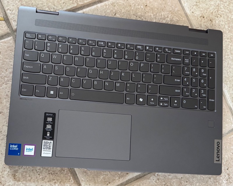 Lenovo IdeaPad 5 16IRU9 16" 2-in-1 Touch Laptop Intel Core 5-120U AI 16GB 512GB gallery