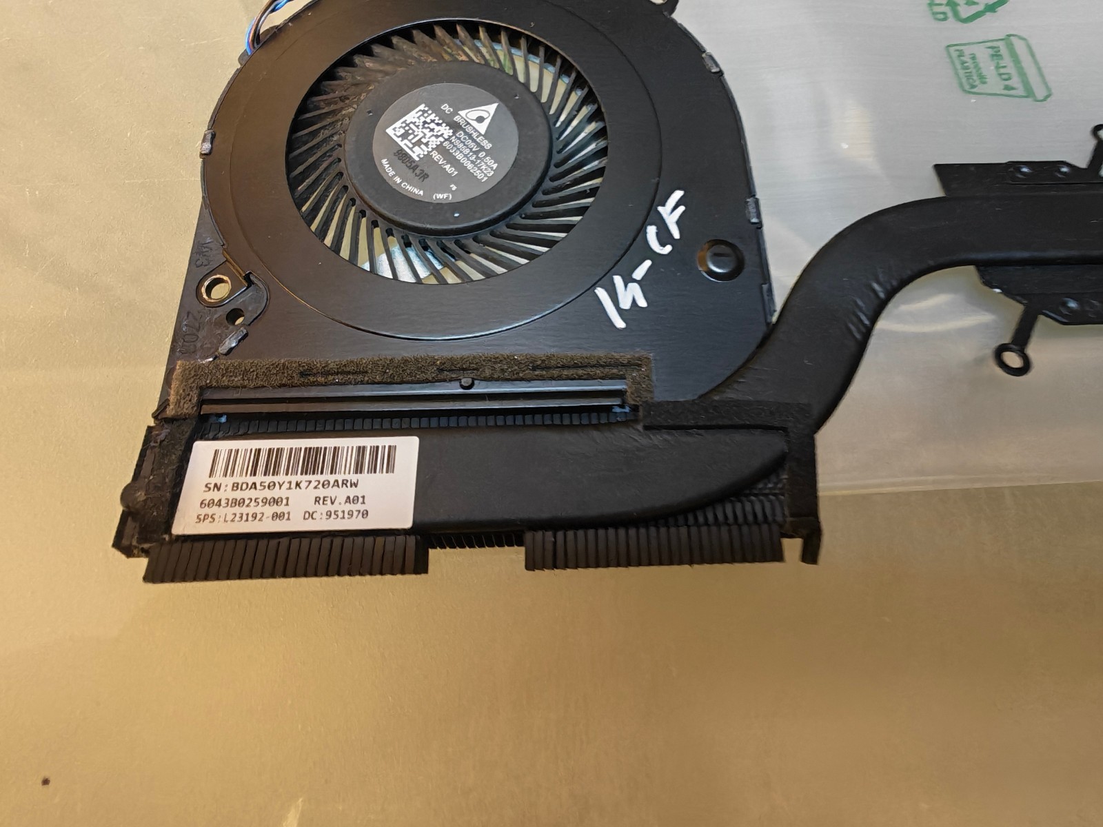 HP 14-CF 14-CK 14-CM CR 14S-CR FAN FAN HEATSINK 6043B0259001 L23192-001 gallery
