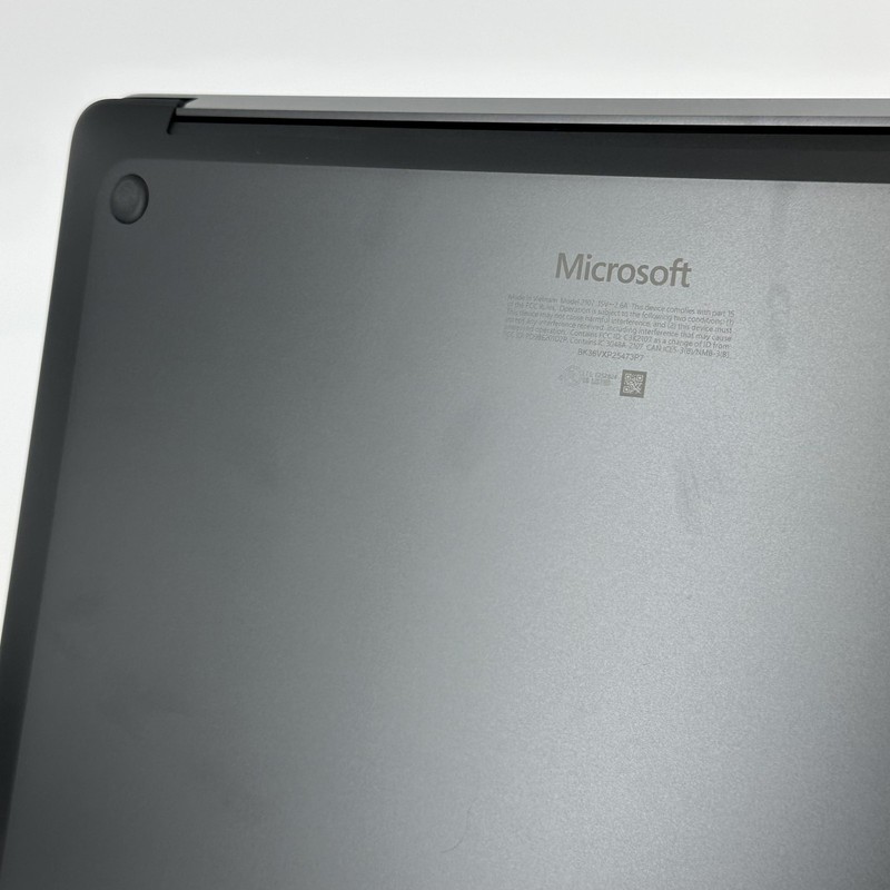 Microsoft Surface Laptop 7 13.8 2K NON-TOUCH 2.2 GHz Ultra 7 268V 32GB 1TB SSD gallery