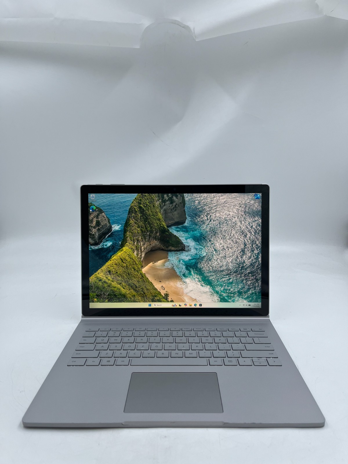 Microsoft Surface Book 3 i7-1035G7 1.20GHz 8GB Ram 256GB SSD Windows 11 Pro gallery