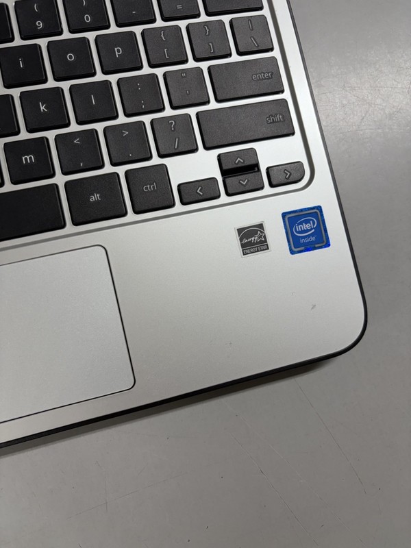 HP Chromebook 11 G4 TPN-Q151 11.6" (Celeron N2840 2.16GHz, 16GB SSD, 2GB) READ* gallery