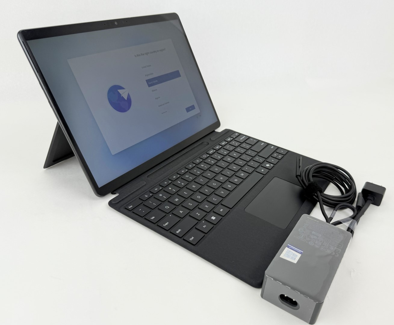 Microsoft Surface Pro 9 13" 2880x1920 Touch i7-1255U 16GB 512GB W11H - No Pen gallery