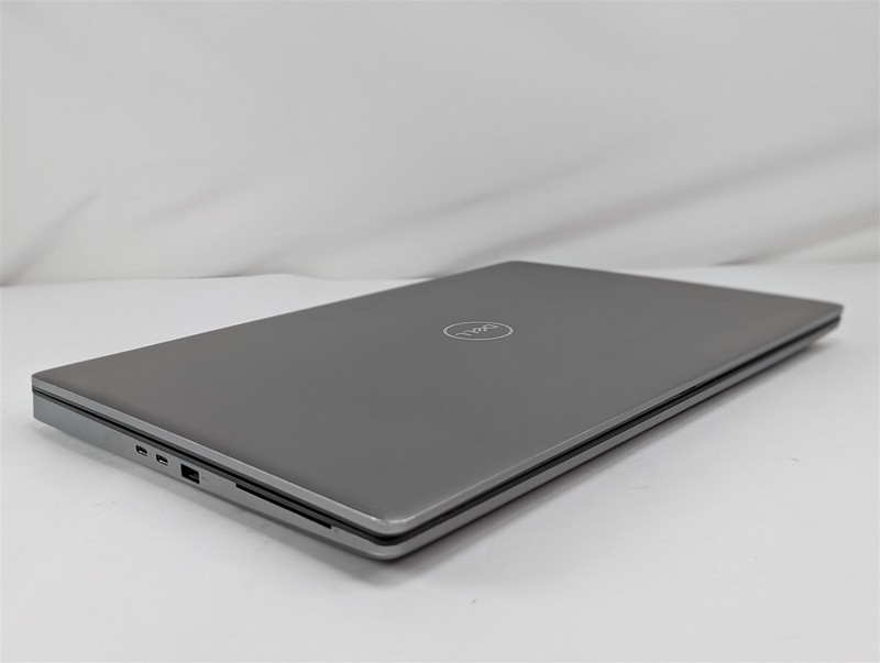 Dell Precision 7760 2021 17.3” i7-11850H 2.5GHz 32GB RAM 512GB SSD RTX A3000 gallery