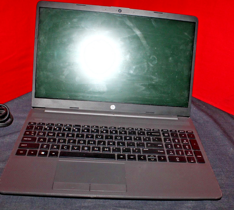 HP 255 G6 Amd A6-9225 Radeon R4 2.60GHz 15.6" Laptop As Is No Display AO1102183 gallery