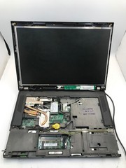 Lot of 3 Lenovo ThinkPad R61 Intel Celeron 15″ Laptop -POWER ON/Various Parts-MZ