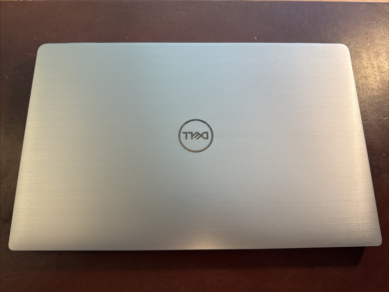 Dell Latitude 9520 15.6in FHD - Intel i7-1185G7 - 32GB RAM 1TB SSD - POOR BATT gallery