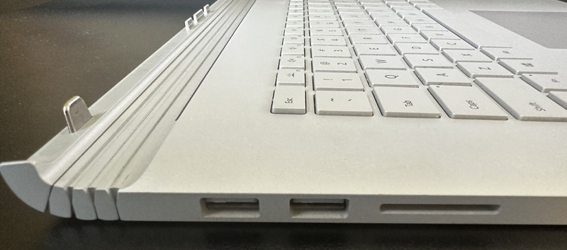 Microsoft Surface Book 3 15" 1907 NVidia 1660 Ti Base Only - FOR PARTS gallery