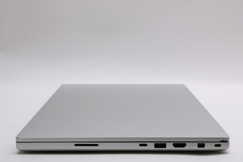 16" Razer Blade 15 Studio Edition - Late 2019, i7-9750H, 32GB, 1TB, RTX 5000 gallery