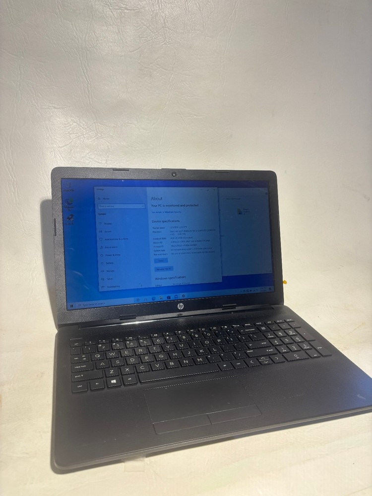 HP Notebook 15-db0011dx Laptop 2.60ghz AMD Radeon 4GB Ram