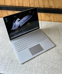 Microsoft Surface Book 3 Core i5-1035G7 8GB RAM 256GB SSD Win 11 P