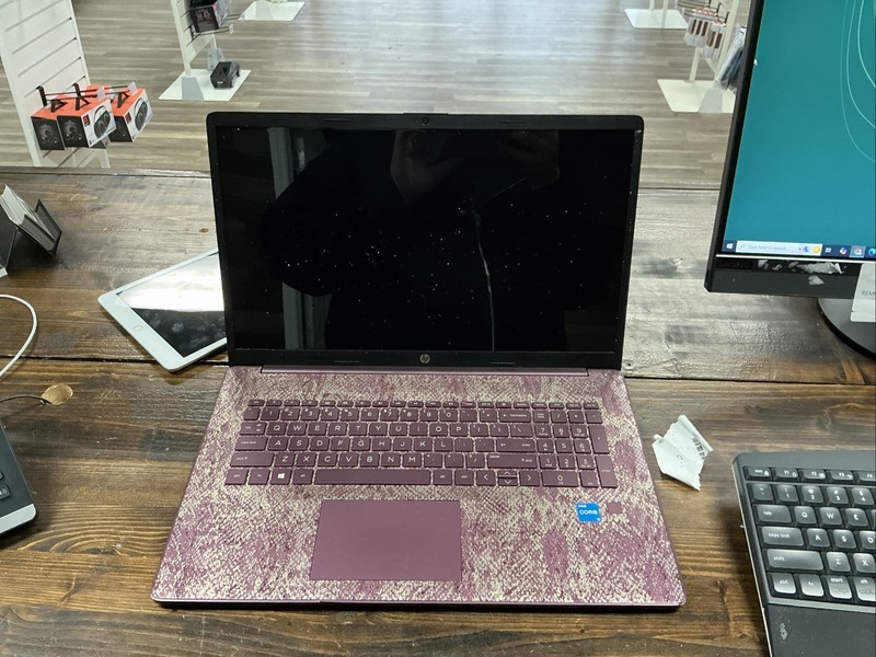 HP Laptop 17-CN3163DS 17.3" Intel N100 128GB- Winter Lavender gallery