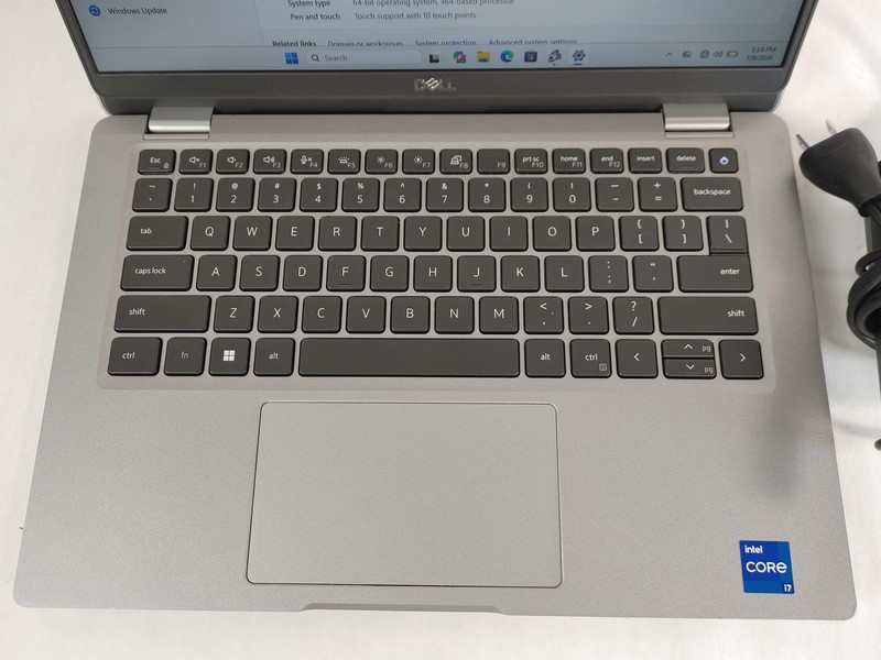Dell Latitude 5330 Core i7-1265U 1.80 GHz 16 GB DDR4 512 GB NVMe Windows 11 Pro gallery