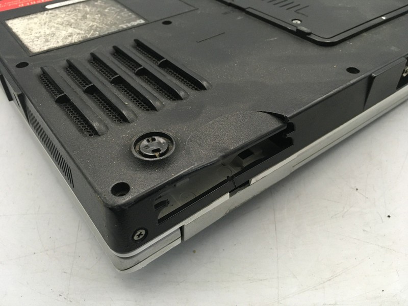 DELL INSPIRON 1501 - BOOTS TO BIOS - AMD TURION X2 - 1GB RAM - 15" -READ DESC-BB gallery