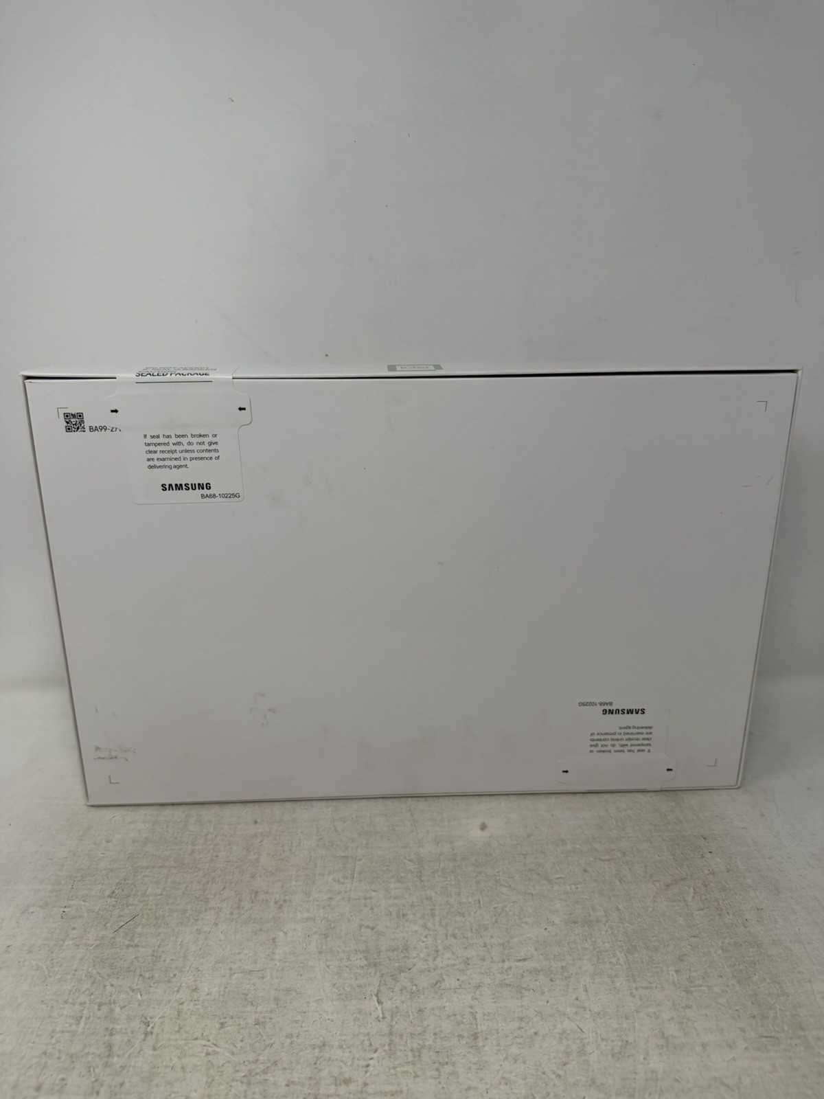 NEW Samsung Galaxy Book4 Pro 14” Intel Core Ultra 7, 16GB RAM, 512GB SSD gallery