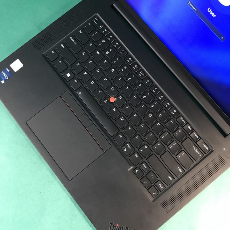 Lenovo ThinkPad P1 Gen 5 Intel i9-12900H 8GB RAM 1TB NVME RTX A2000 W11PRO gallery
