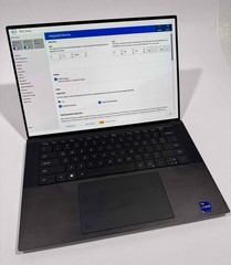 Dell XPS 15 9520 Laptop 15.6″ OLED 3456×2160 Touchscreen 4TB NVMe 32GB DDR5