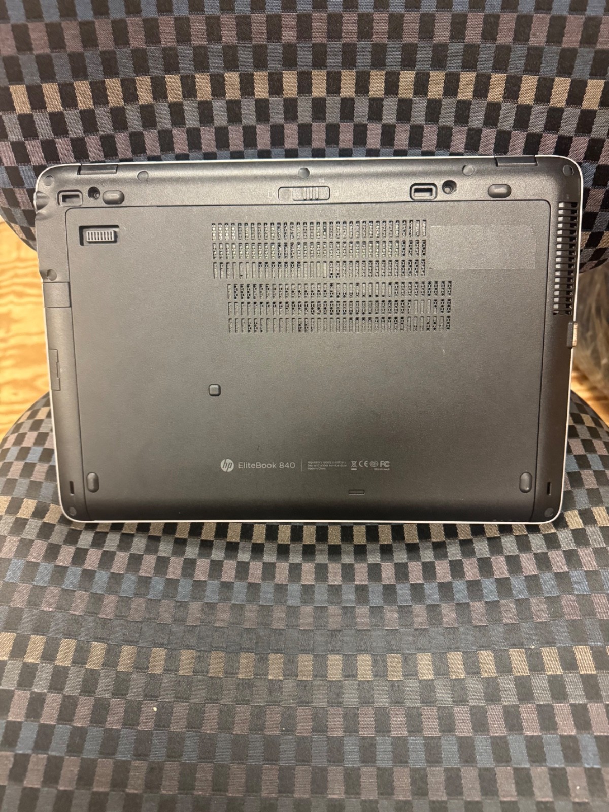 HP EliteBook 840 g2 Intel Core i5-4200U @ 1.60GHz, 128gb HDD, 8gb Ram,Windows 10 gallery