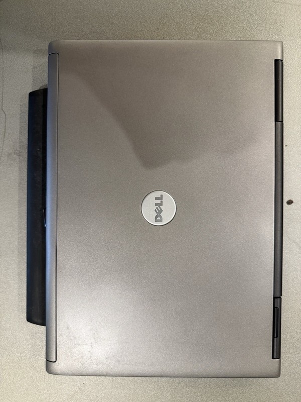 Dell Latitude 14in. (60GB,1.83GHz, 1GB) Laptop - Gray - D620 With Charging Cable gallery