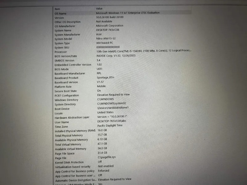 Acer Nitro V 15 RTX 5050 i5-13420H 16GB DDR4 1TB SSD 165Hz 1080p gallery