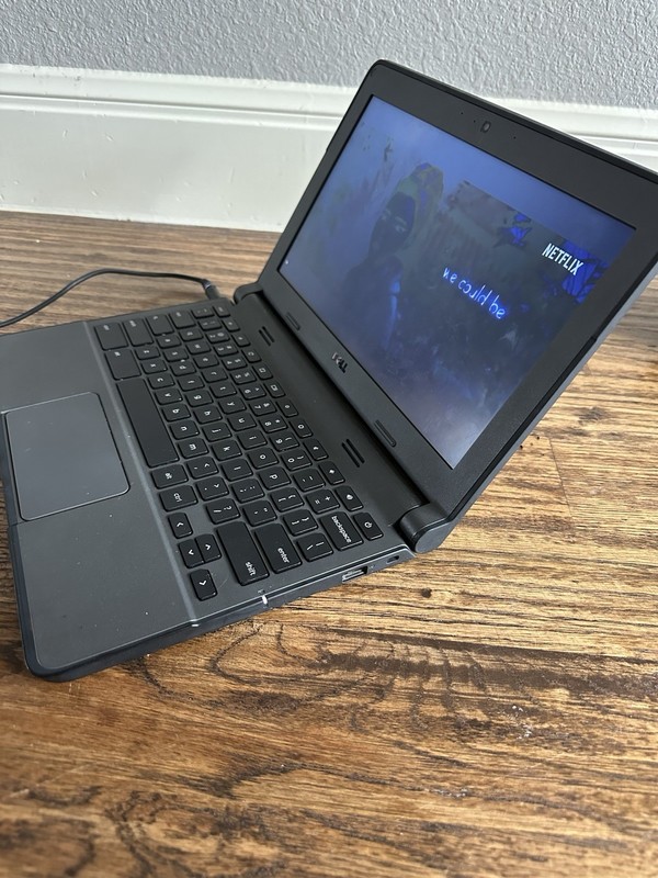 Dell Chromebook 11 3180 11.6" Intel Celeron 4GB 16GB eMMC Chrome OS Black Laptop gallery