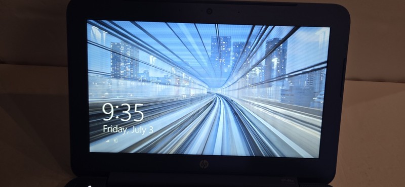 HP Stream 11-d010wm 11.6 inch Notebook Intel Celeron Windows 8.1 Blue Ultra gallery