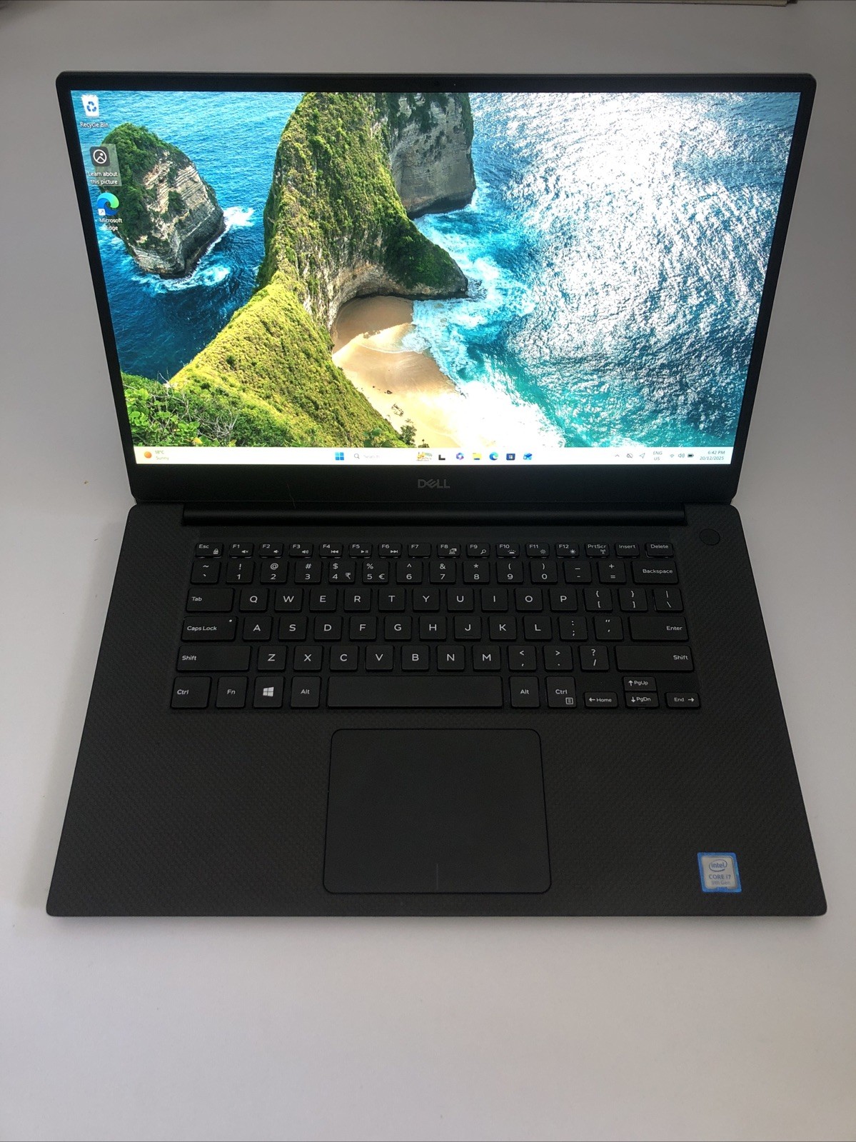 Dell 15.6" XPS 15 7590 i7-9750H 2.60GHz 32GB Ram 1TB SSD GTX 1650 Win 1 1 Pro gallery