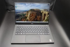 Dell XPS 13 9343, 13.3″ Intel Core i5-5200U, 4GB RAM, 128GB.
