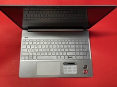 HP Laptop – 15-ef0023dx 15″ HD Touch RYZEN 5 3500U Radeon Vega 8 Webcam *READ*