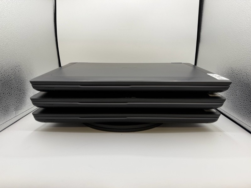 LOT OF 3-HP ZBook 17 G2-i7-4810MQ@2.8GHz 32GB DDR3 Ram No Drive/OS **REPAIR LOT* gallery