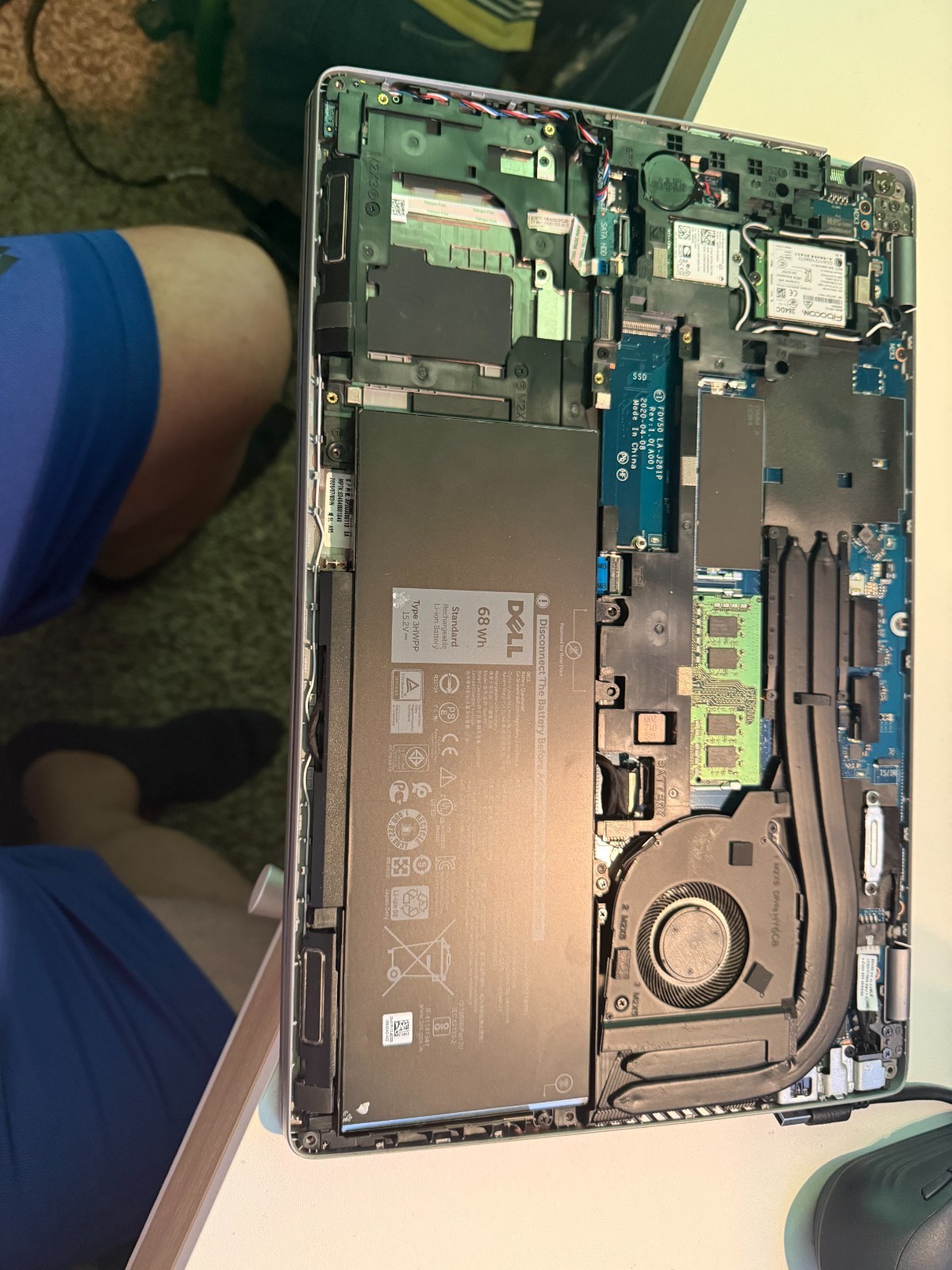 Dell Precision 3551 i5-10400H 2.60GHz (NO OS/8GB RAM/NO HDD/NO SSD) gallery