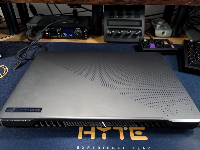 ROG Zephyrus G16 165Hz 16" Core i7-13620H RTX 4060 32GB RAM 512GB GU603VV gallery