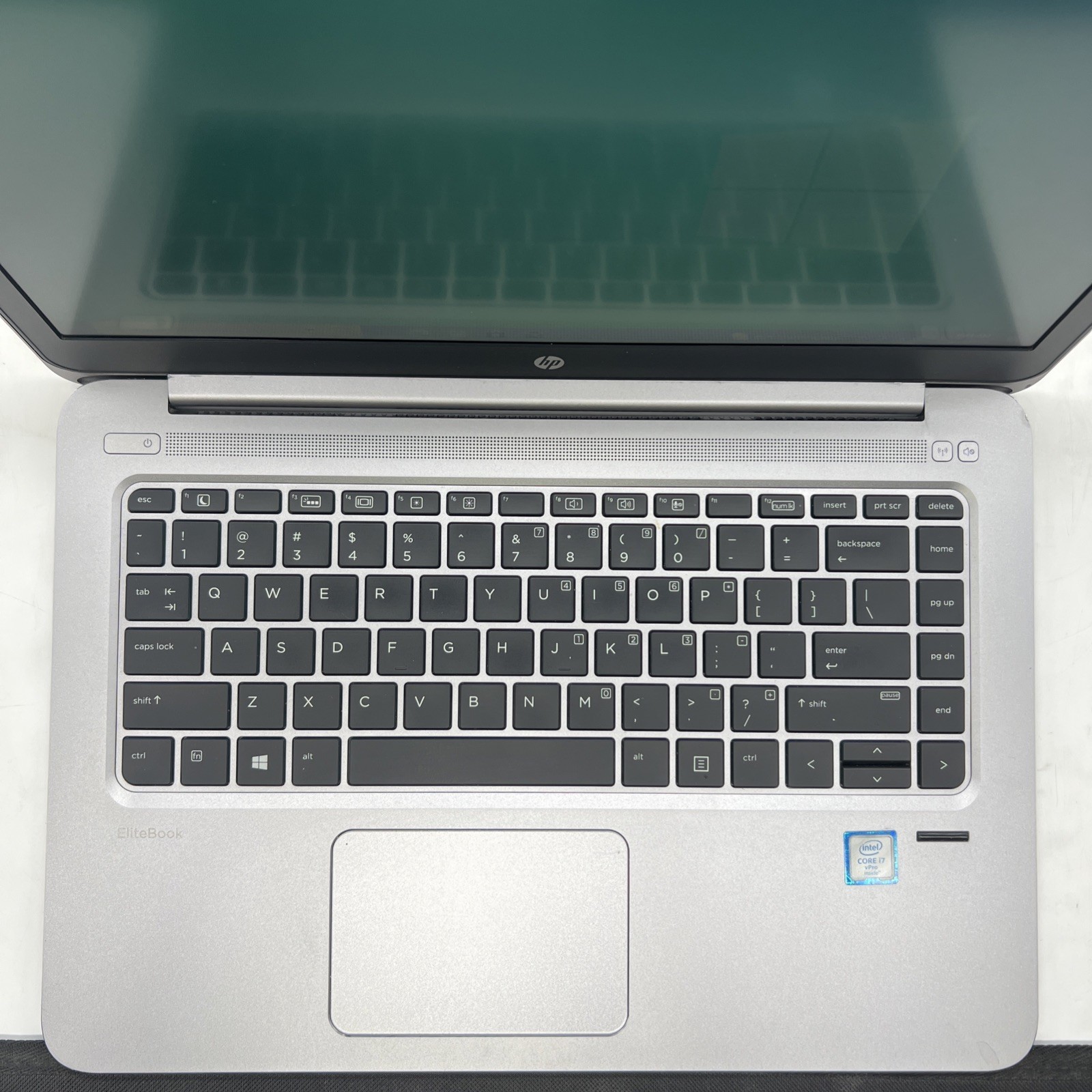 HP EliteBook Folio 1040 G3 14" Intel i7 6600U 2.6GHz 8GB RAM 256GB SSD Win10P gallery