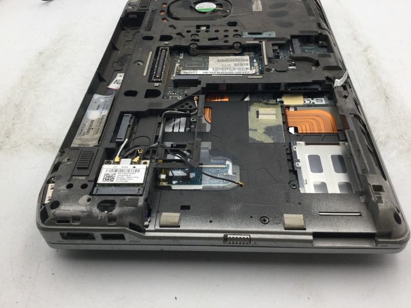 DELL LATITUDE E6330 - BOOTS TO BIOS - INTEL I5 3320 - NO RAM - 13" - READ - BB! gallery