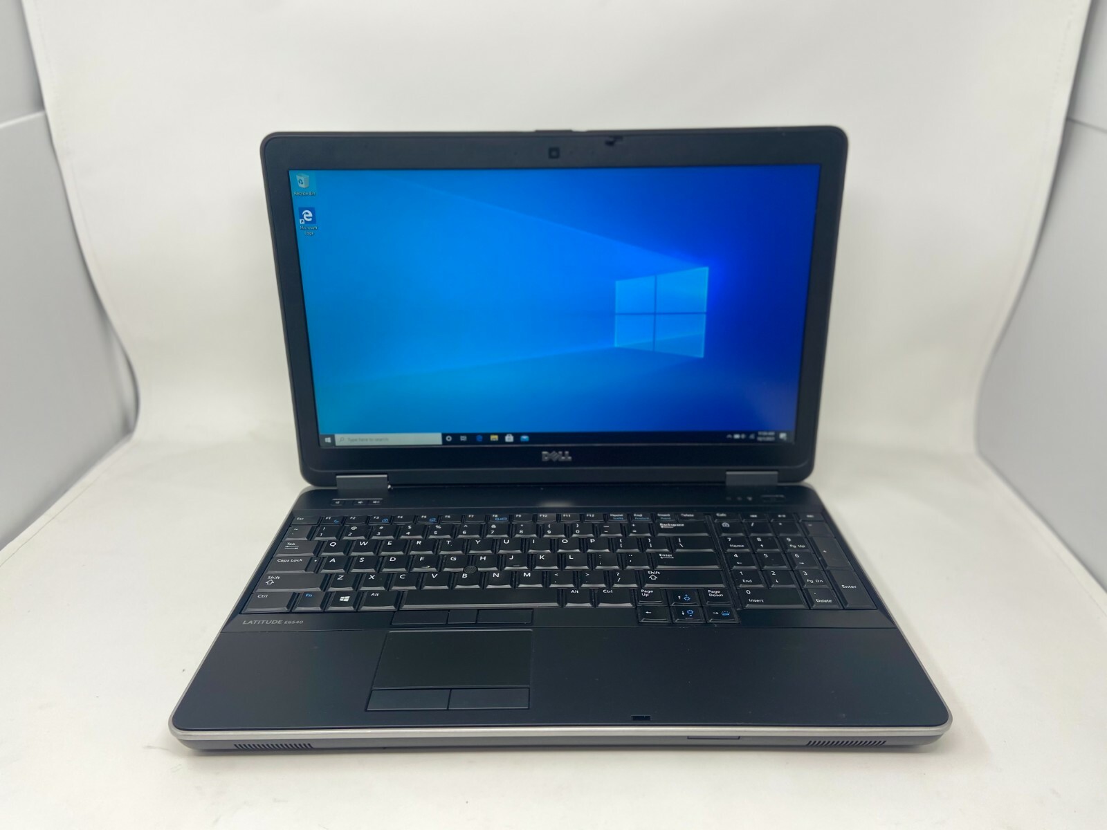 Dell Latitude E6540 15" i5-4310M 2.7GHz 16GB 512GB SSD Win 10 AMD Gaming Laptop gallery