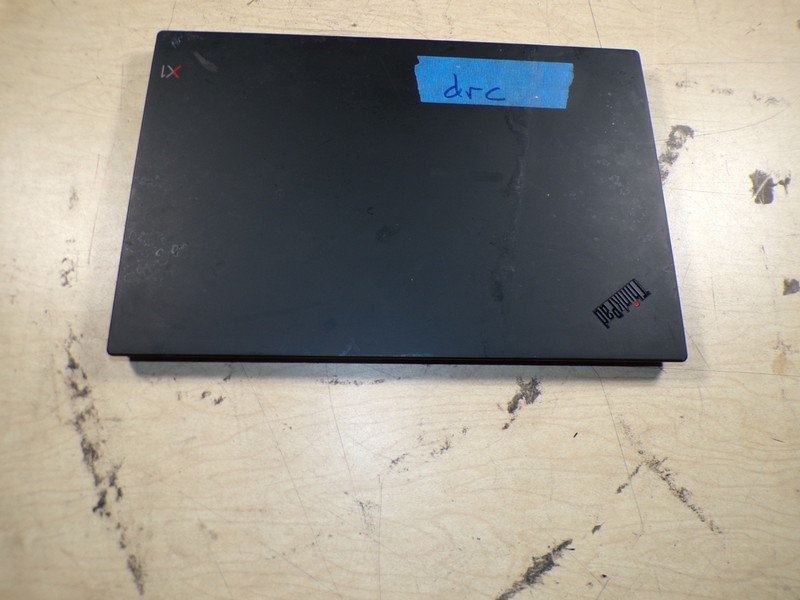 THINKPAD X1 CARBON 7TH GEN I7 8GB RAM **NO POWER ON **NO HD/ NO CADDIE/ NO OS gallery