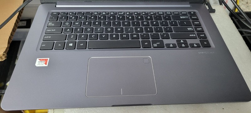 ASUS VivoBook F510QA 15.6in. 2.7 GHz AMD A12-9720P A12 8GB 256GB SSD Working gallery