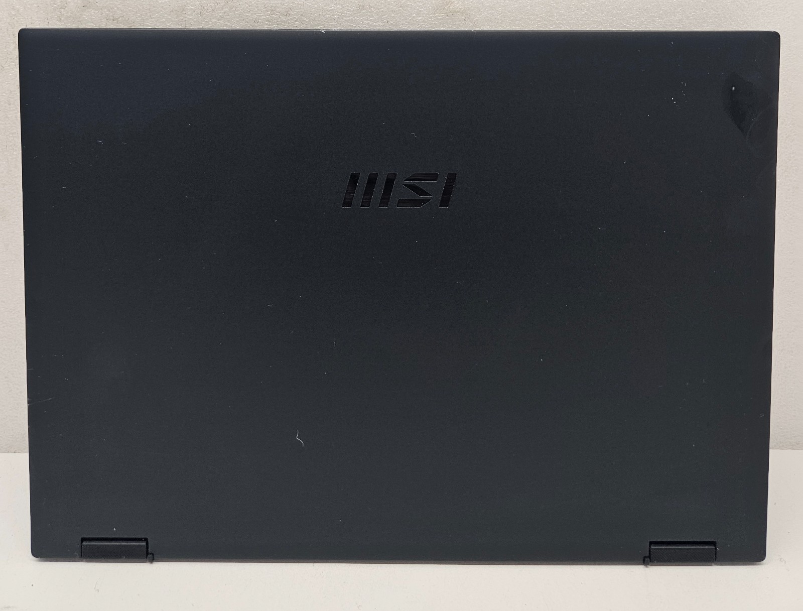 MSI Summit E14 Flip Evo 14" Laptop Intel Core i7-1260P NO RAM/HD/OS/POWER (FL) gallery