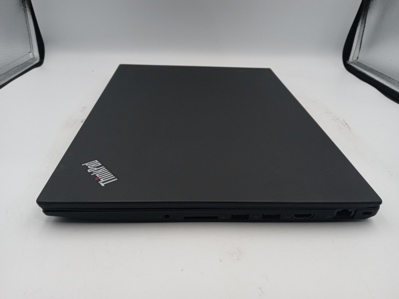 Lenovo ThinkPad P52s 15" Touch i7-8550U 4GB RAM 128GB SSD W11 P500 - READ -RR gallery
