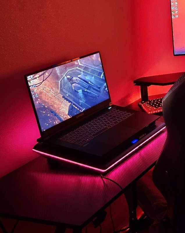 Orgin Eon 17x-V2 Gaming Laptop. RTX 4090, I9 13900HX, 32Gb 4800Mhz RAM, 4Tb SSDs gallery