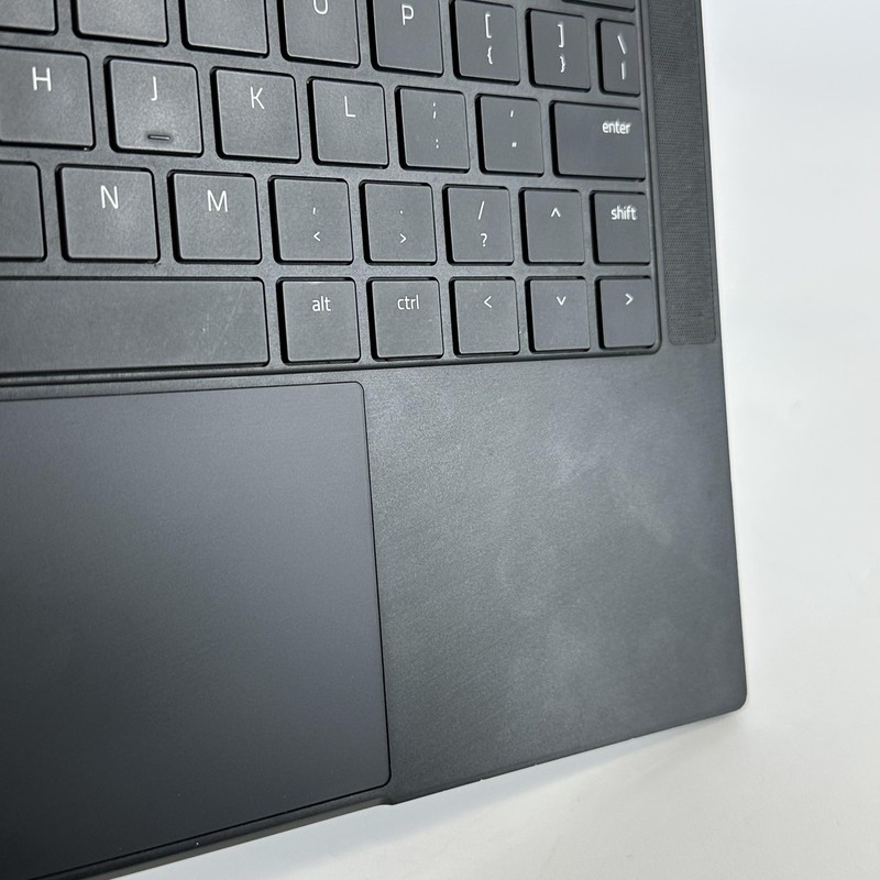 Razer Blade Stealth 13 4K TOUCH i7-8565U 1.8GHz 16GB 512GB SSD MX150 Fair gallery