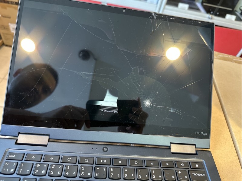 LENOVO ThinkPad C13 Yoga Gen 1 Ryzen 5 (French) - Broken Screen gallery