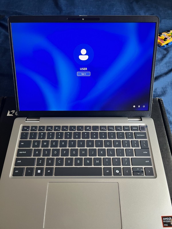 Dell Pro 13 Plus PB13255 13.3" Copilot+ PC Notebook - AMD Ryzen 7 PRO 250 - 16 G gallery