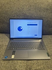 LENOVO 82X700EPUS IdeaPad Slim 3 15IRU8 15.6″ FHD i5-1334U 1.3GHz Intel Iris Xe