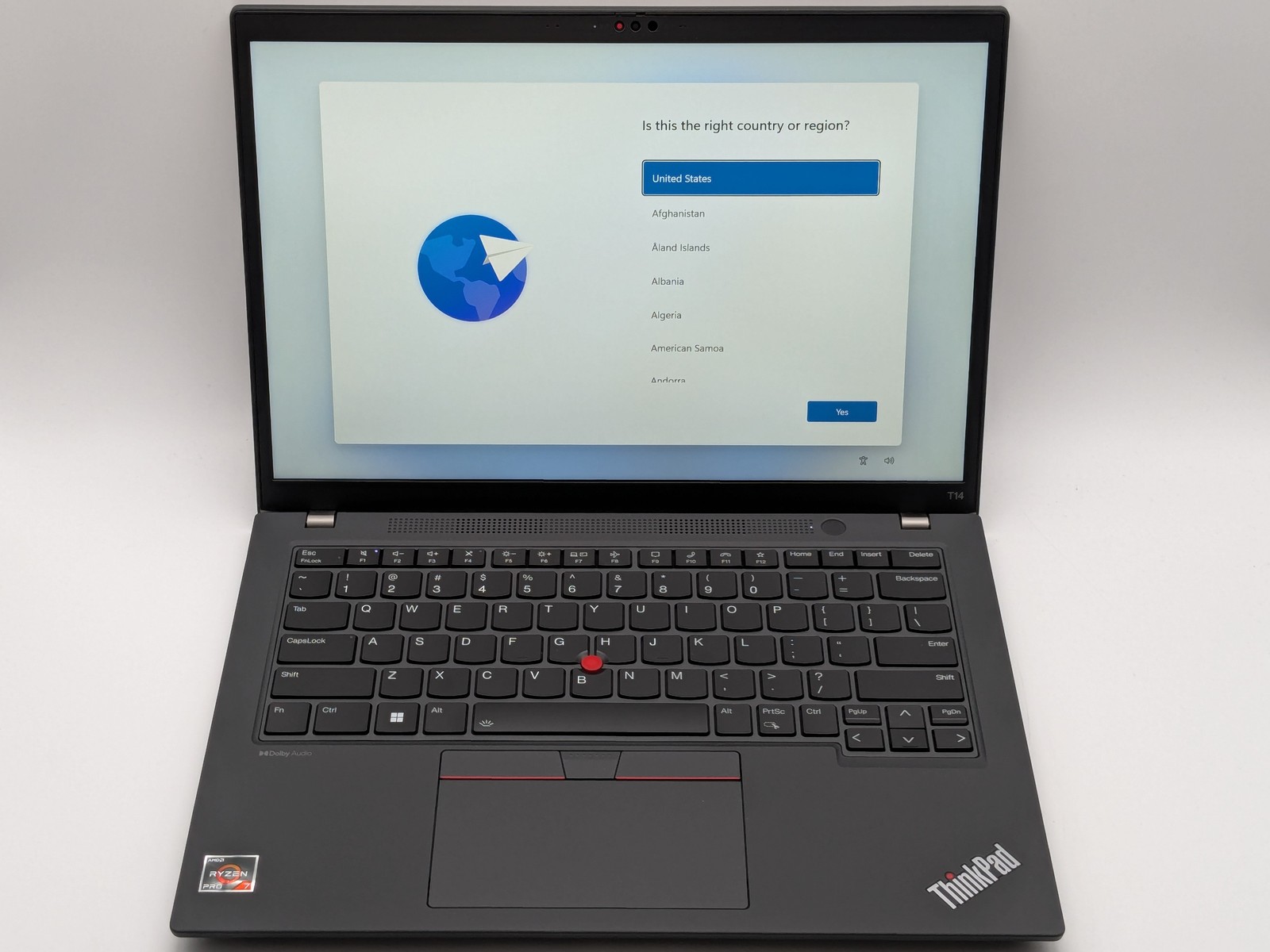 Lenovo ThinkPad T14 Gen 4 14" FHD+ Touch RYZEN 7 PRO 7840U 512GB 32GB W11P gallery