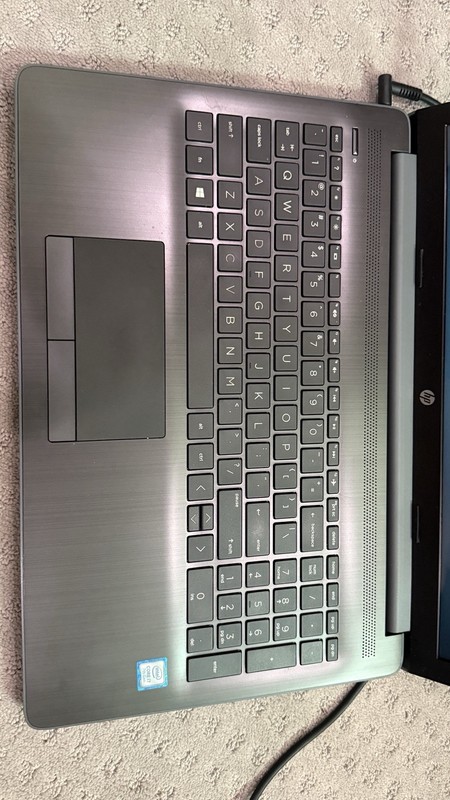 HP Notebook 15.6" Core i7 7500U 2.9GHz 8GB 1TB HDD Win10 Home Gray gallery