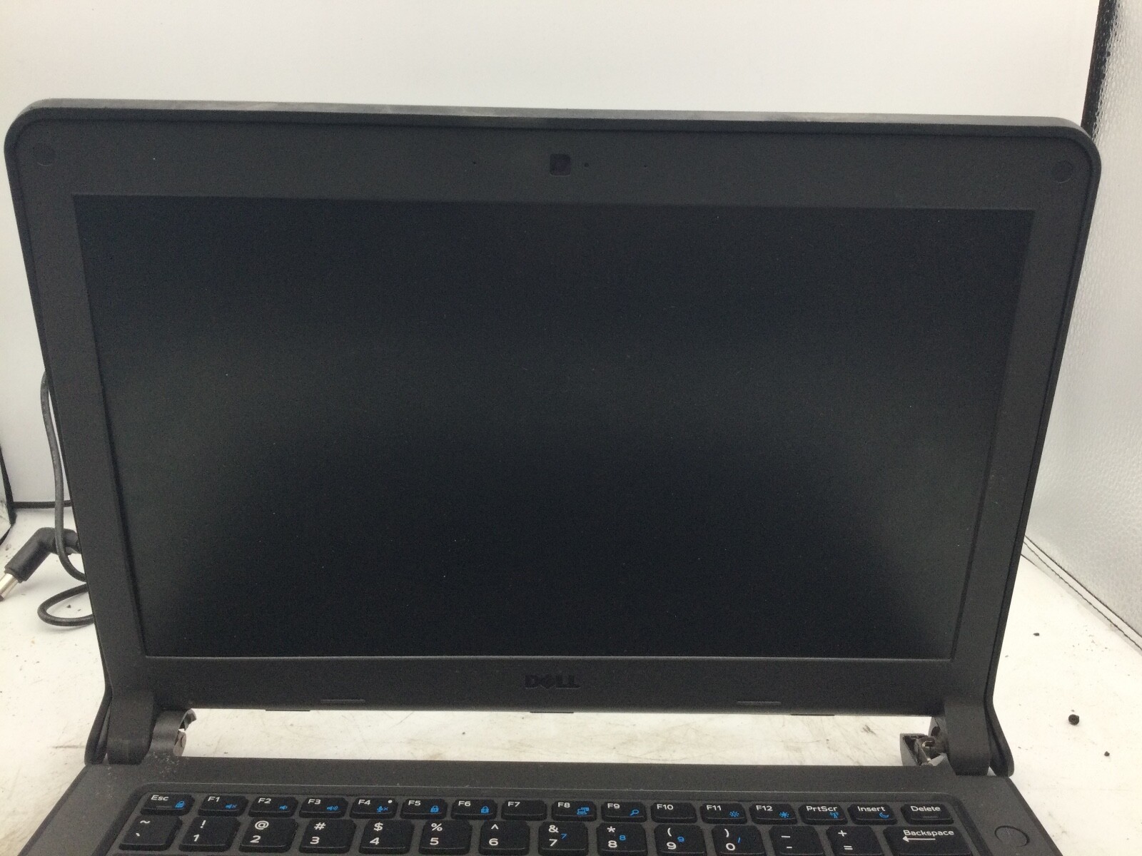 DELL LATITUDE 3340 - FOR PARTS - INTEL CORE I3 - NO RAM - READ DESCRIPTION - BB! gallery