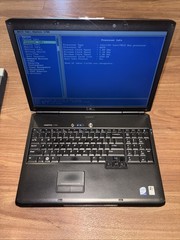 DELL VOSTRO 1700 – BOOTS TO BIOS – INTEL CORE 2 DUO – 2GB RAM – 17″ – no HDD