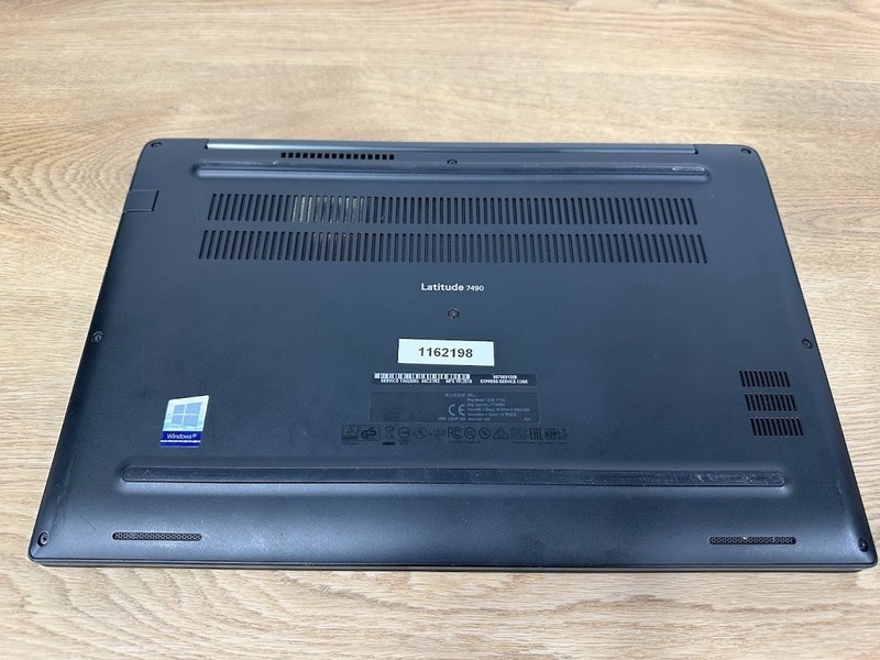 Dell Latitude 7490 Core i5 8th Gen, 16GB DDR4, Intel UHD, 512GB SSD 2018 TOUCH! gallery
